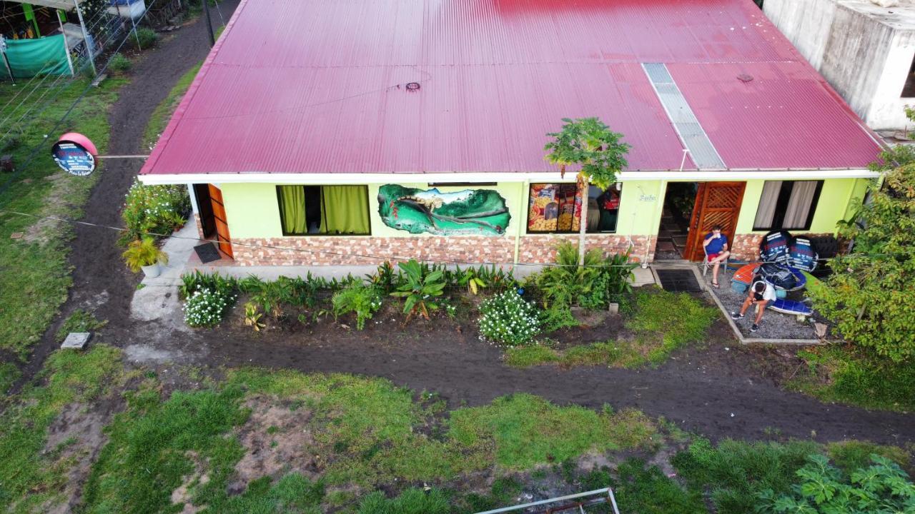 Hostel Tortuguero 7Backpackers Экстерьер фото