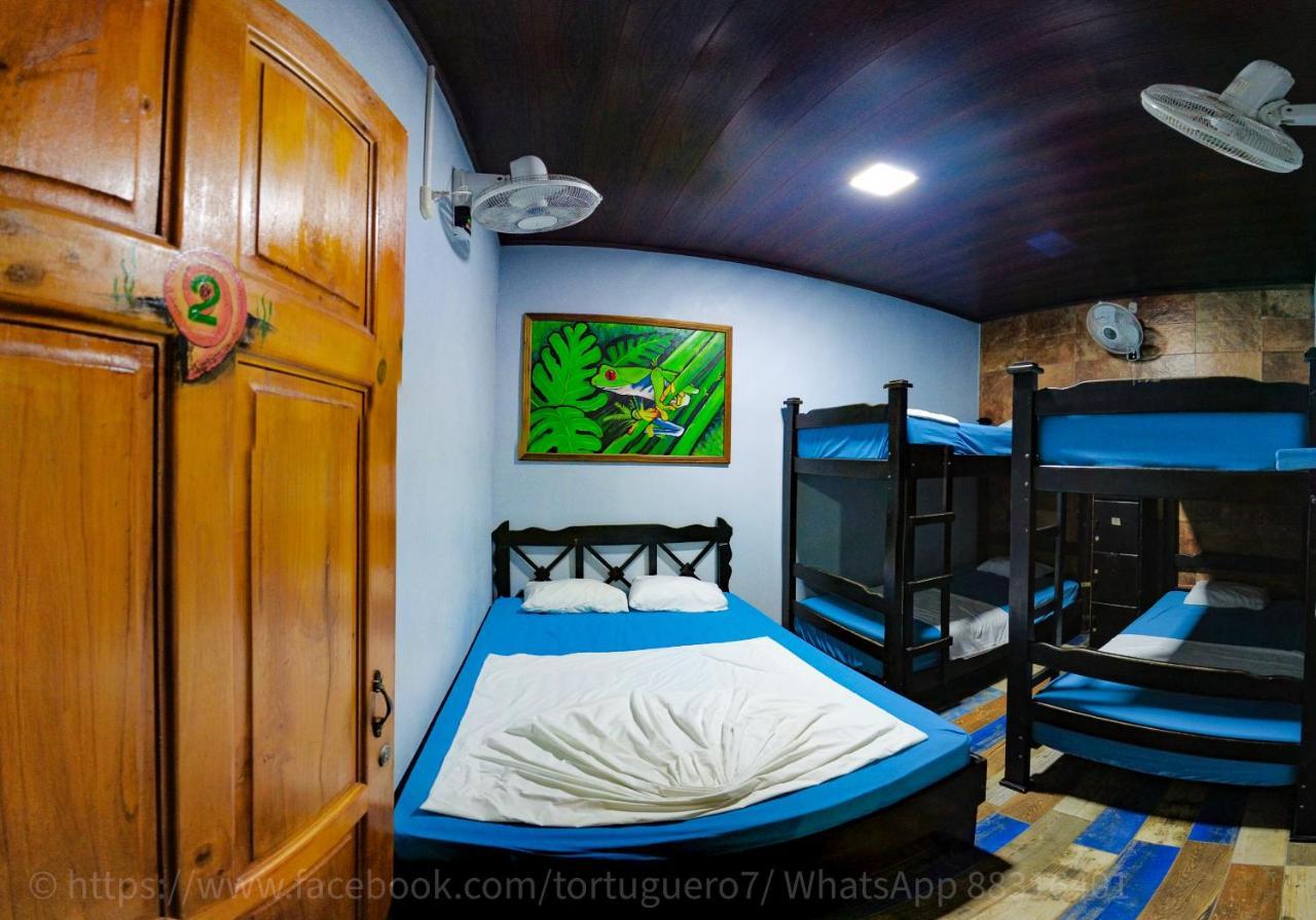 Hostel Tortuguero 7Backpackers Экстерьер фото