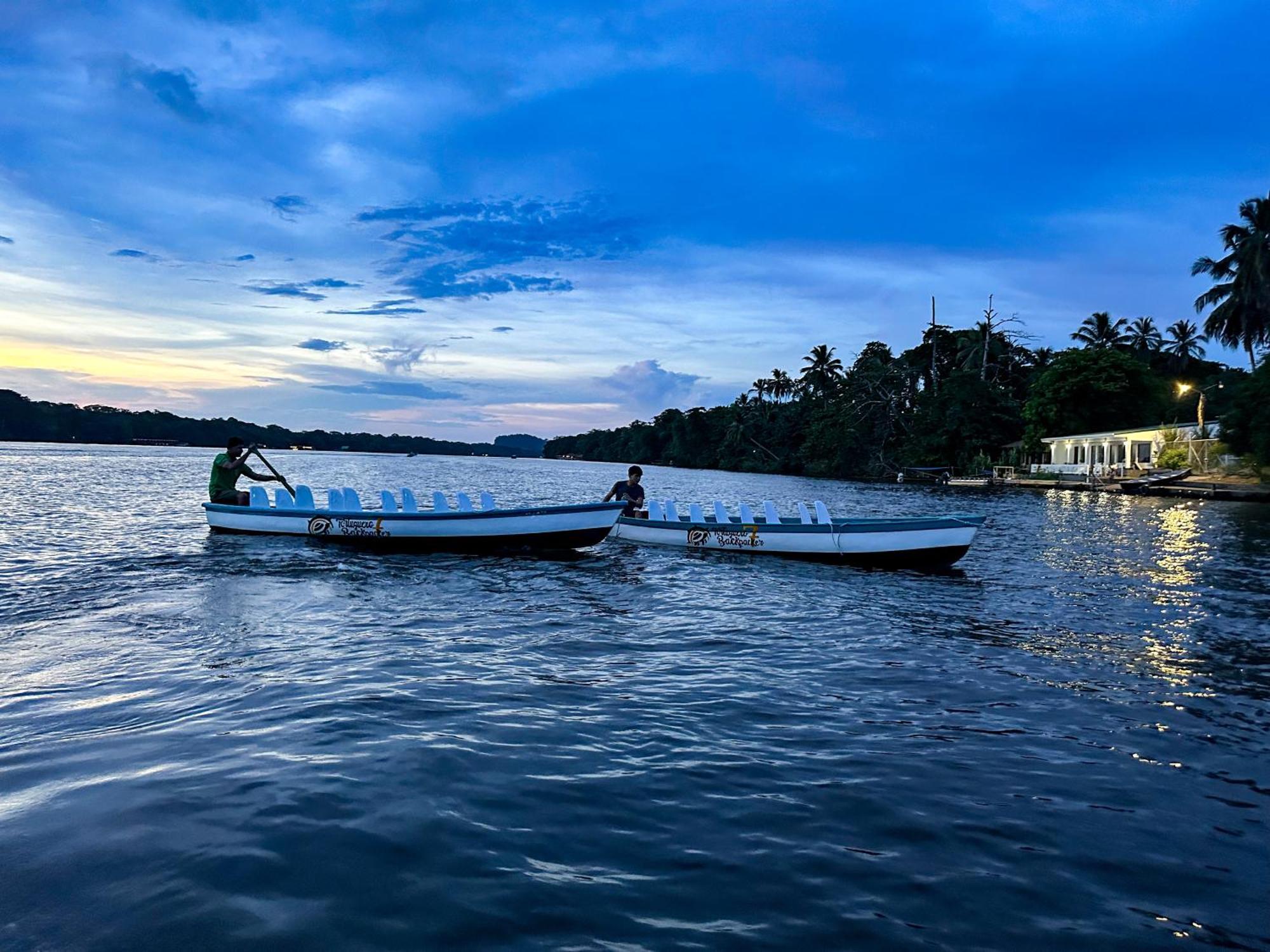 Hostel Tortuguero 7Backpackers Экстерьер фото